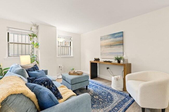 property at 1621 T St NW