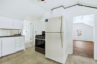 926 N Porter St in Saginaw, MI - Building Photo - Building Photo