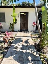 927 SW 12th Ave in Miami, FL - Building Photo - Building Photo