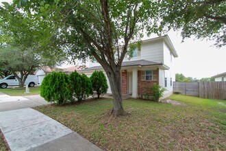 14909 Chamberlain Ct in Austin, TX - Building Photo - Building Photo
