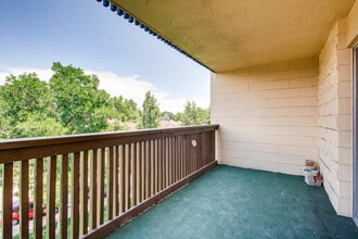 6930 E Girard Ave in Denver, CO - Building Photo - Building Photo