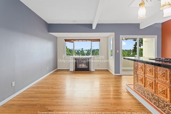 1011 NE 68th Ave in Portland, OR - Building Photo - Building Photo