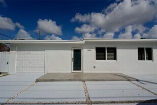 10381 SW 32nd St in Miami, FL - Building Photo