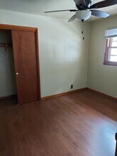 546 Pearl Ave, Unit Rear Unit in Loves Park, IL - Building Photo - Building Photo
