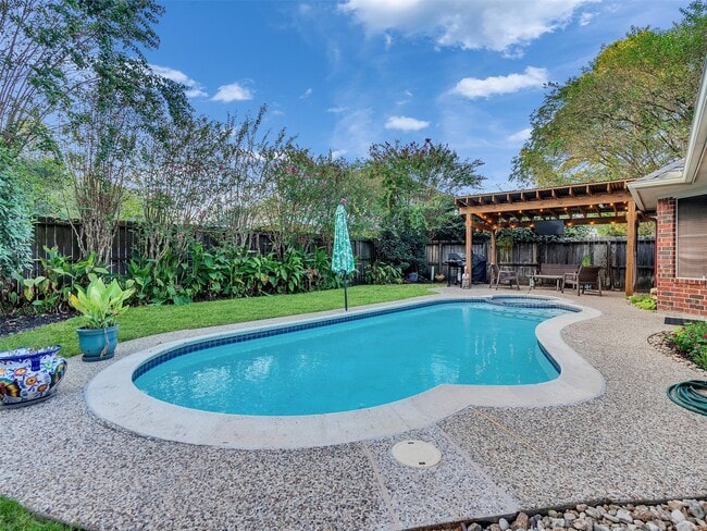 property at 8806 Granite Gorge Dr