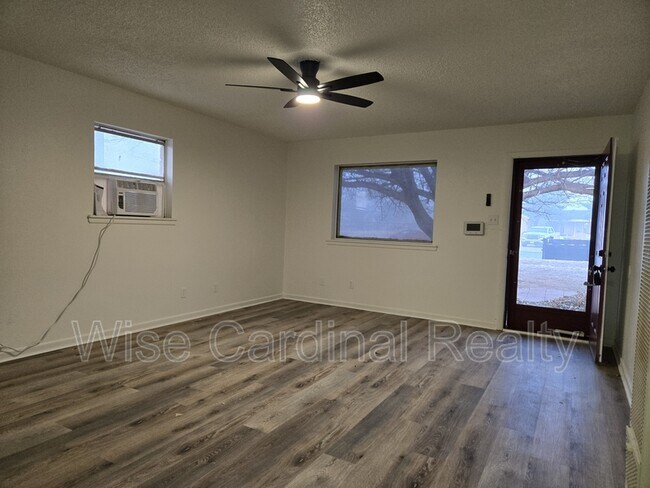 1717 Ave I in Levelland, TX - Building Photo - Building Photo