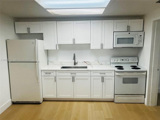 property at 7124 Southgate Blvd