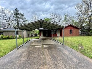 10 Lura Ln in Van Buren, AR - Building Photo - Building Photo