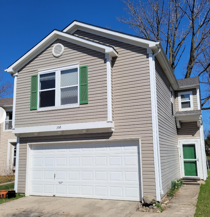 358 Atherton Dr in Carmel, IN - Building Photo