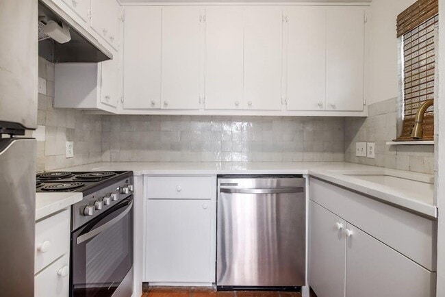 2909 Windsor Rd in Austin, TX - Building Photo - Building Photo