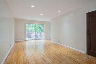5 Hancock Ave in Jersey City, NJ - Building Photo - Building Photo