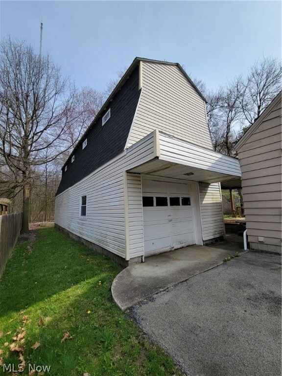 474 Orlo Ln in Youngstown, OH - Building Photo - Building Photo