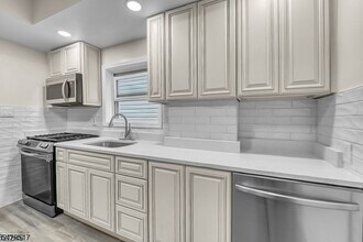 318 S 7th St in Elizabeth, NJ - Building Photo - Building Photo