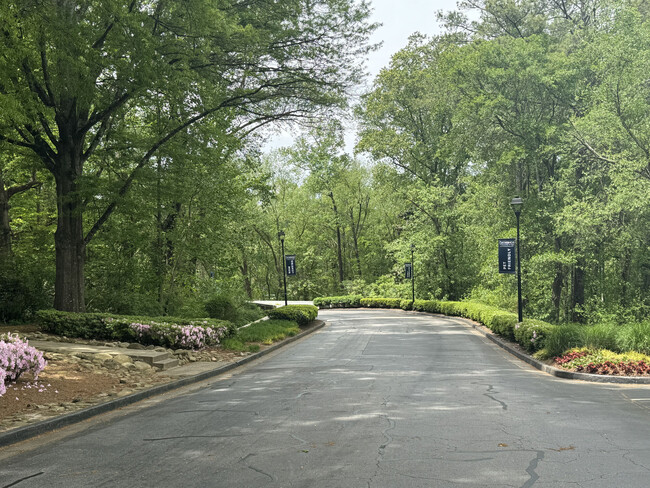 Crossing at Holcomb Bridge