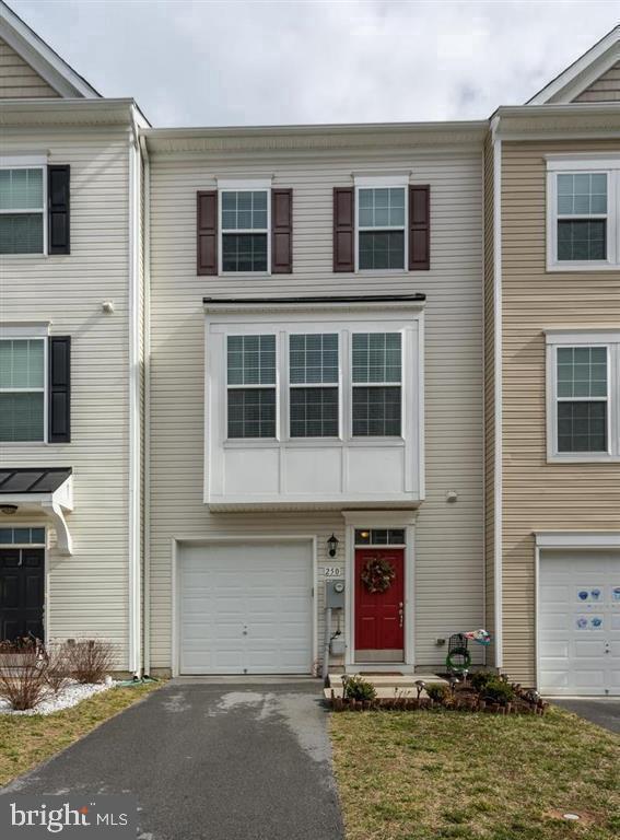 property at 250 Schramm Lp