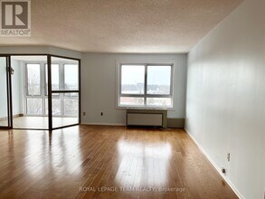 960 Teron Rd in Ottawa, ON - Building Photo - Building Photo