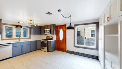 61 Montmorenci Ave in Boston, MA - Building Photo - Building Photo