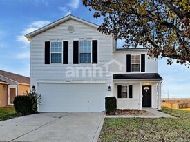 8514 Bluff Point Dr in Camby, IN - Building Photo