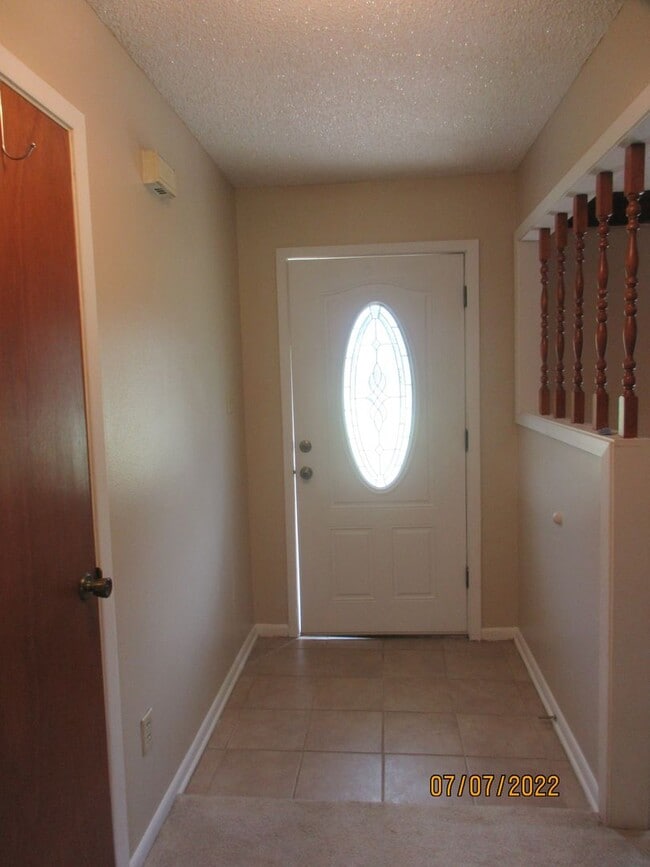 105 Amelia Dr in Leesville, LA - Building Photo - Building Photo