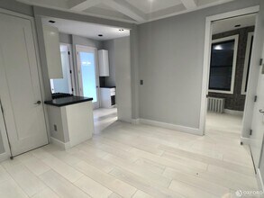 113 E 119th St-Unit -E1 in New York, NY - Building Photo - Building Photo
