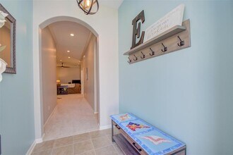 15950 Cottage Ivy Cir in Tomball, TX - Foto de edificio - Building Photo