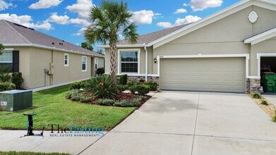 7692 Stonebrook Cir in Zephyrhills, FL - Building Photo - Building Photo