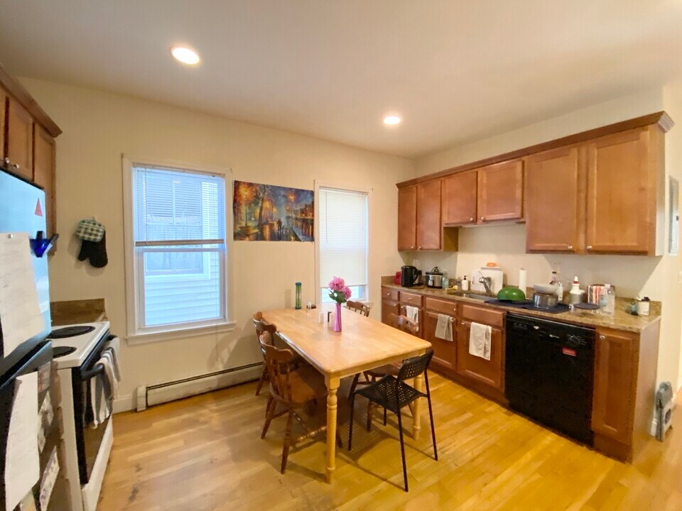 145 Hillside St, Unit 1 in Boston, MA - Building Photo