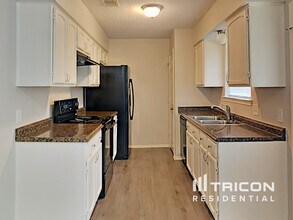 537 Greenway Dr in Saginaw, TX - Building Photo - Building Photo