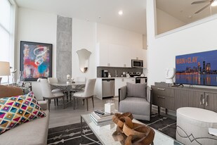 Main & Clay Apartamentos