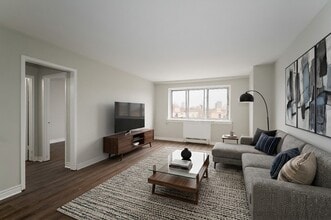 Grand Avenue Apartments in London, ON - Building Photo - Building Photo