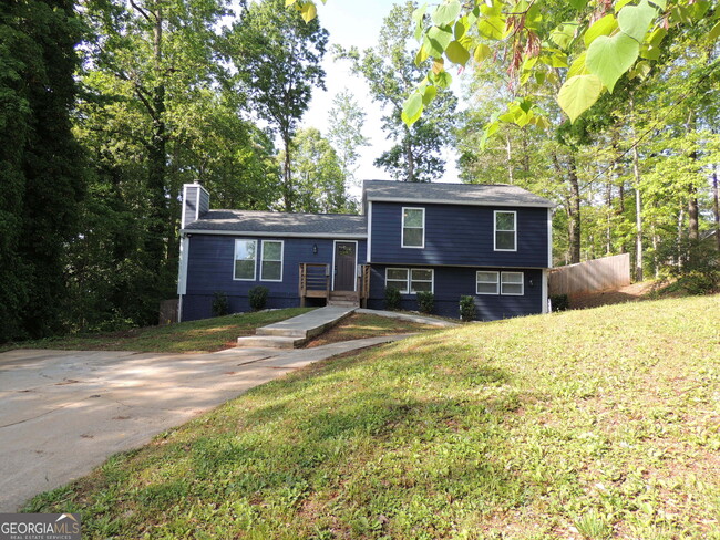 property at 851 Bridgewater Ct