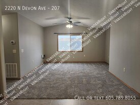 2220 Devon Ave in Tea, SD - Building Photo
