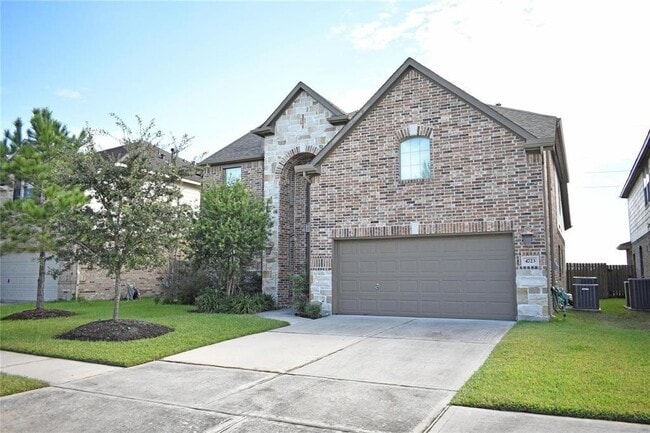 4723 Butterfly Path Dr