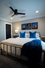 2030 W Trade St in Charlotte, NC - Foto de edificio - Building Photo