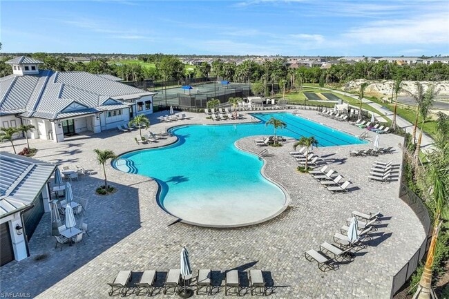 property at 14214 Heritage Landing Blvd