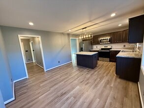 112 Brenleigh Ct in Lynchburg, VA - Foto de edificio - Building Photo