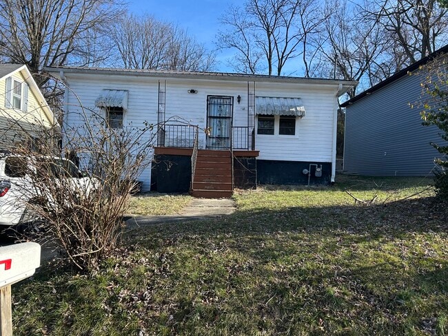 property at 108 E Kentucky Ave
