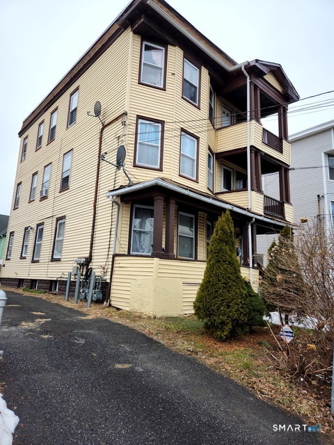 463 Logan St in Bridgeport, CT - Building Photo - Building Photo
