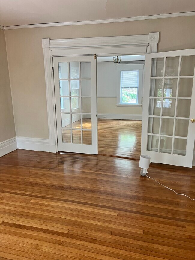103 Pleasant St in Woburn, MA - Building Photo - Building Photo