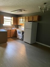 2301 Filiatreau Ln in Bardstown, KY - Building Photo - Building Photo