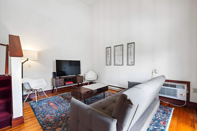 402 W Dayton St in Madison, WI - Foto de edificio - Building Photo