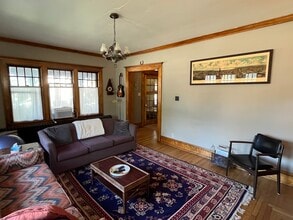 1202 S Layton Blvd in Milwaukee, WI - Building Photo - Building Photo