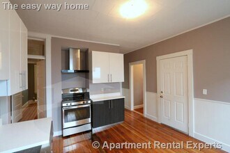 21 Granite St in Somerville, MA - Foto de edificio - Building Photo