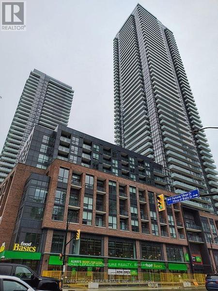 430 Square One Dr in Mississauga, ON - Building Photo - Building Photo