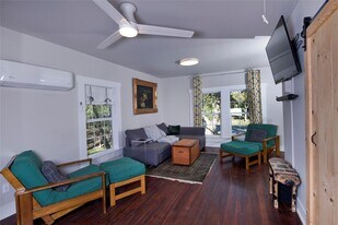 835 Old Ranch Rd 12 in San Marcos, TX - Building Photo