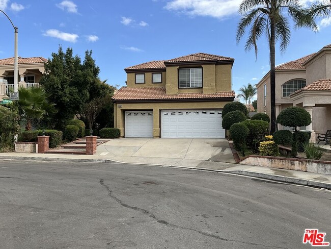 8087 Tuscany St in Fontana, CA - Building Photo - Building Photo