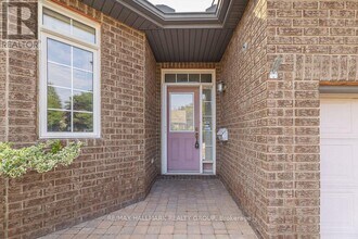 104 Bartlett Private in Ottawa, ON - Building Photo - Building Photo