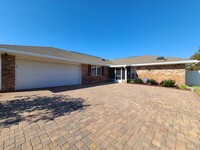 615 Ironwood Dr in Fort Walton Beach, FL - Foto de edificio - Building Photo