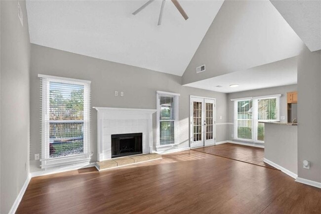 7700 Lakeshore Ct in Riverdale, GA - Building Photo - Building Photo