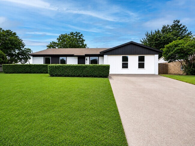 property at 501 Mc Curdy St